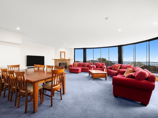 Expansive Penthouse with Jaw Dropping Views