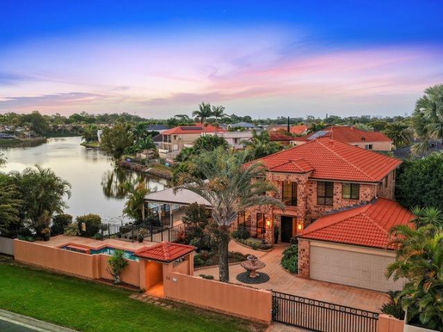 Expansive Robina Island Waterfront with Panoramic Views Renovate or Move Straight In