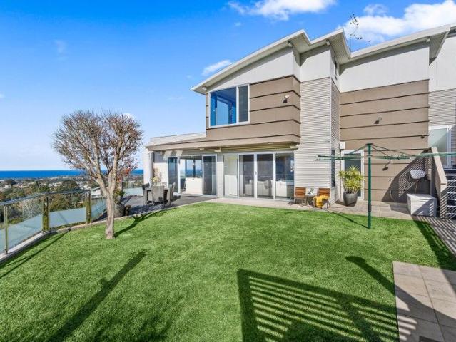 Luxurious residence accommodating in laws