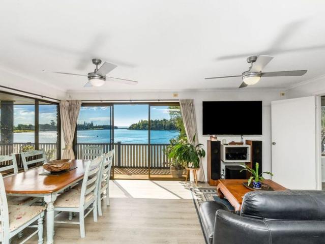 Expansive water views!