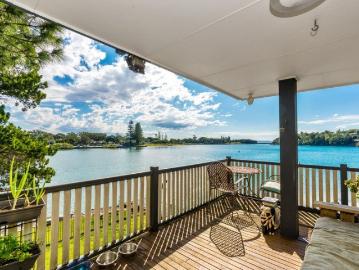 Expansive water views!