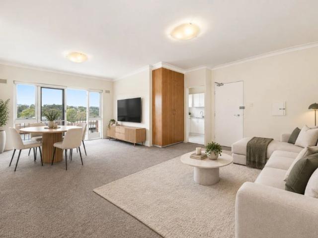 Expansive Three Bedroom Ground Floor Apartment in Heart of Lane Cove