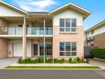 Expansive views of Shortland Waters golf course