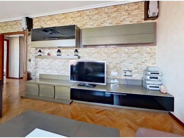 EXPECTACULAR DUPLEX, EXTERIOR, AMPLIO, CON BUENAS VISTAS Y ORIENTACIÓN, EN MUY BUEN ESTADO, PARA ENT