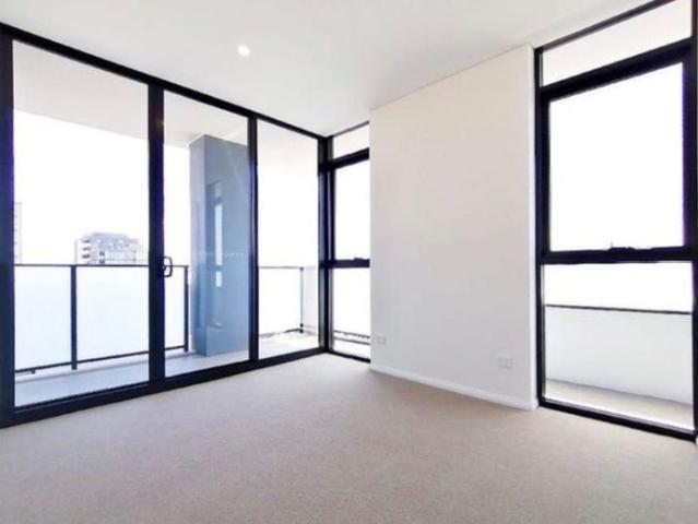 Experience Modern Apartment Living with Ultimate Convenience