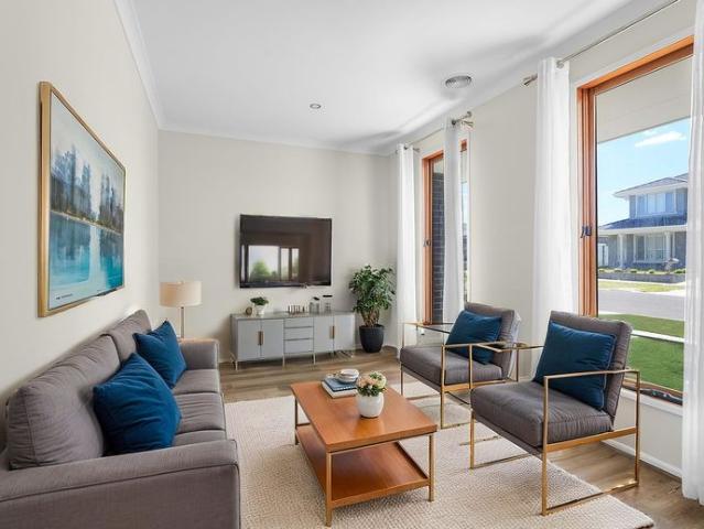 Experience Modern Living in this Stunning North East Facing Home in Manor Lakes!