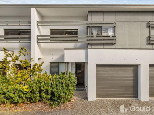 Experience modern, low maintenance living in this stylish townhouse