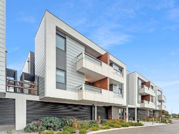EXPERIENCE MODERN & LOW MAINTENANCE LIVING