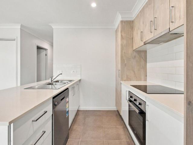 Experience Modern Opulence in a Perfect Family Oriented Community!