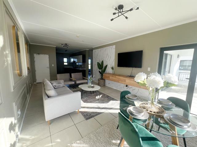 Experience Opulent Living at The Sandown FULLY FURNISHED 2 Bedroom Apartment Available!