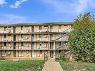 EXPERIENCE A COZY AND QUIET LIFESTYLE IN THE HEART OF NORTH PERTH