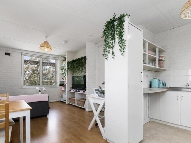 Experience a Cosy and Quiet Lifestyle