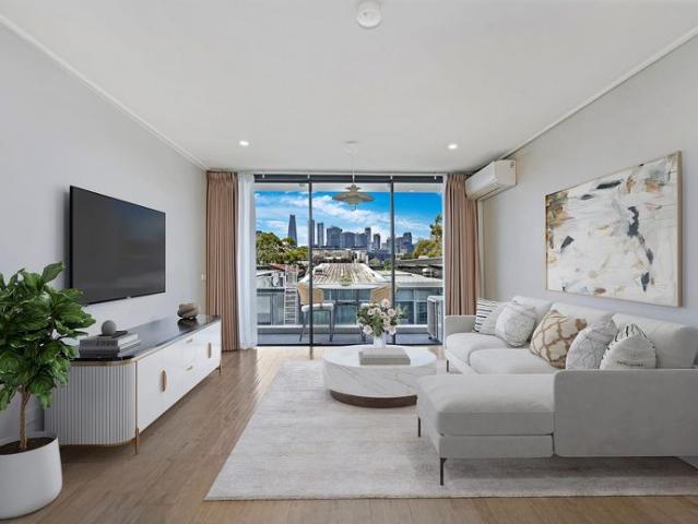 Experience Elegance at Blackwattle Bay