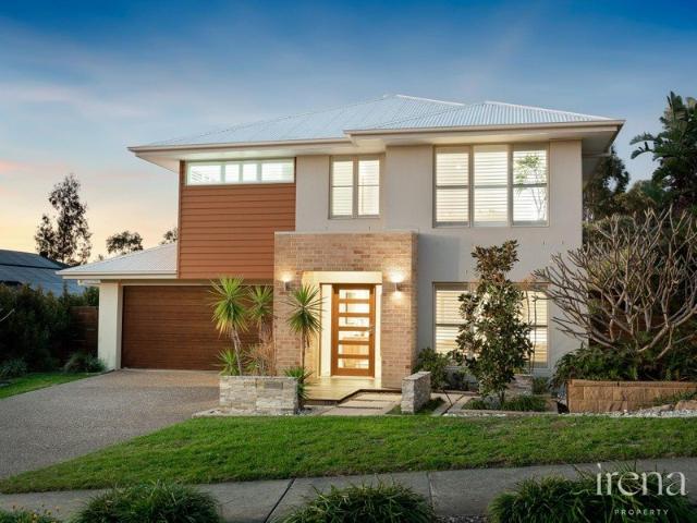 Experience Luxurious Living with Private Outlook