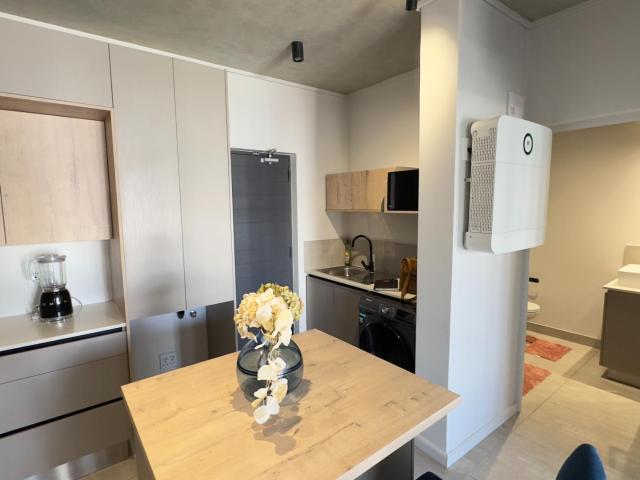 Experience Luxury in these Ultra Modern 1 Bedroom Apartments!