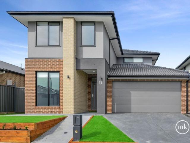 Experience Luxury Living in Doreen
