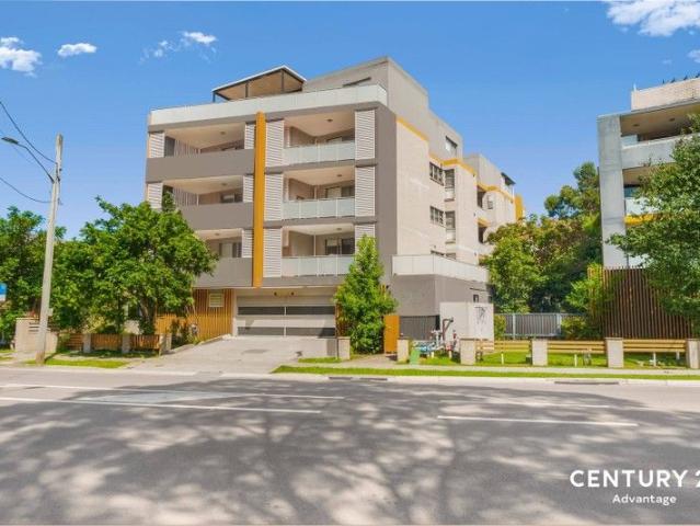 Experience Scenic Park Views from the Stylish 2 Bedroom Apartment in Wentworthville!