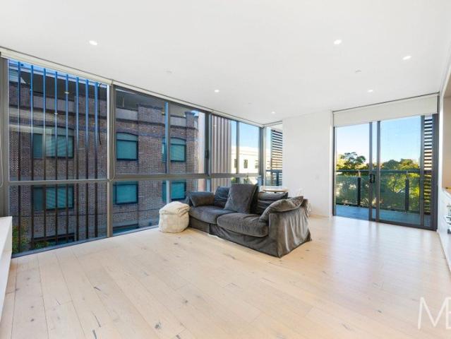 EXPERIENCE THE CONVENIENCE OF INNER CITY LUXURY
