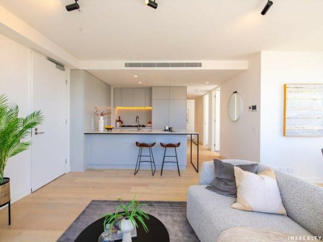 Experience Unparalleled Luxury and Serenity near Melbourne's Finest Gardens