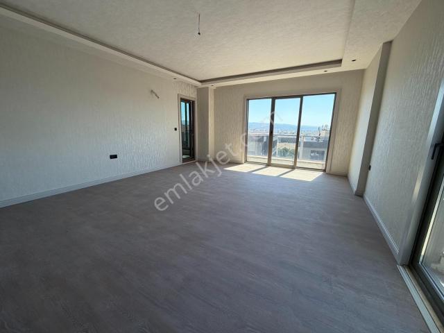 Expert'ten Koruparka Komşu Kiralık 3+1 Geniş Tip Köşe Daire