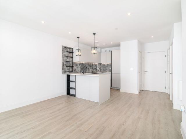 Exploration Way, Slough SL1, 2 bed flat to rent, £1,800 pcm | PrimeLocation