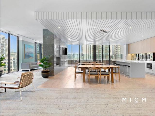 Explore the best that Melbourne has to offer with this stunning 1 bedroom Apartment located in the highly anticipated Melbourne Grand Building