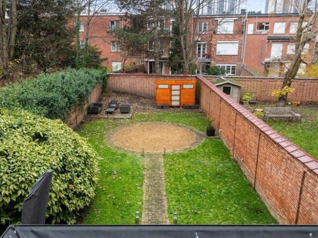 Expo ∣ Fully renovated ground floor flat with garden