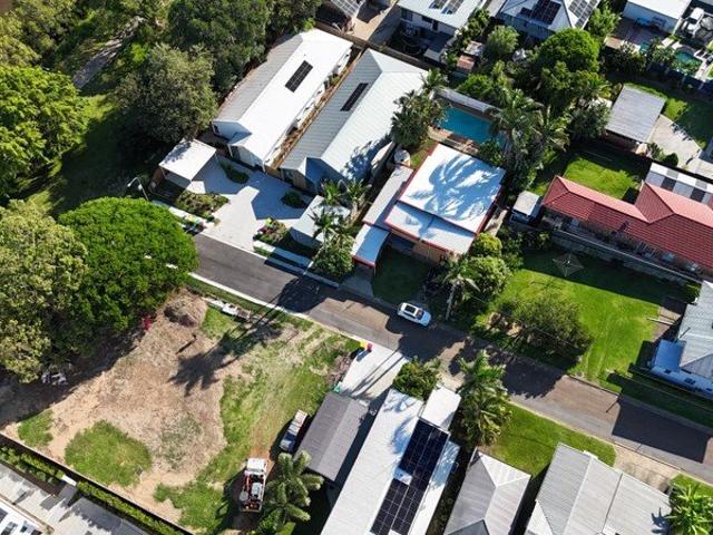 EXPRESSIONS OF INTEREST 1,019 m² Blue Chip Redevelopment Site
