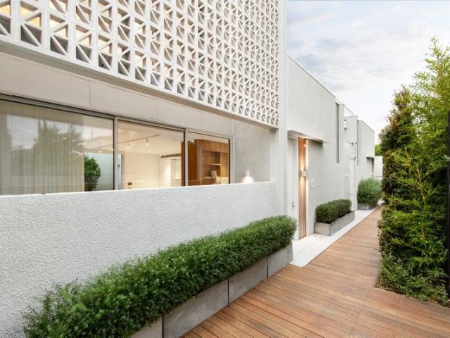 A Beachside Haven of Exceptional Space & Style