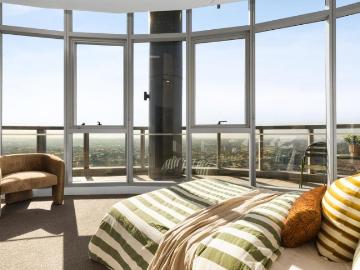 Exclusive living with spectacular scenery