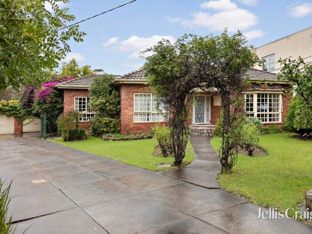Triple fronted charmer with untapped land potential
