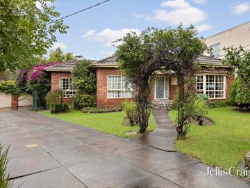 Triple fronted charmer with untapped land potential