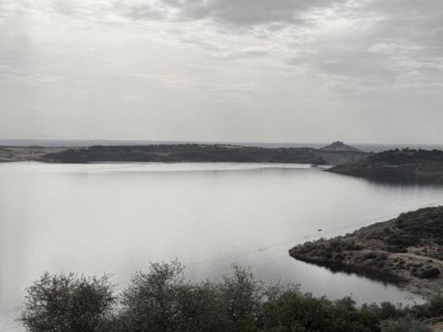 Exquisito Chalet de Lujo en Almodóvar del Río con Vista al Pantano de Breña