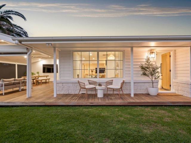 Exquisite Coastal Elegance in Port Noarlunga South