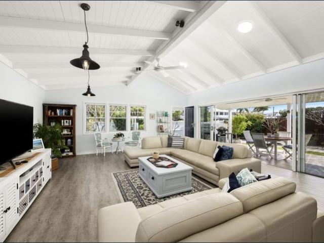 Exquisite Coastal Home in Maroochydore