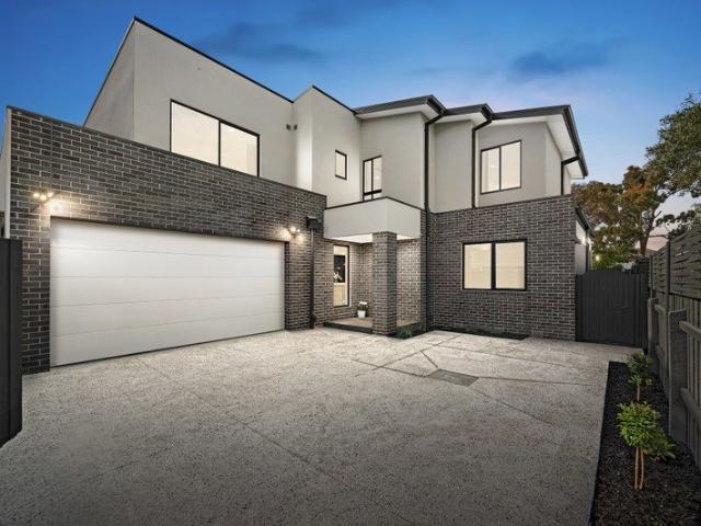 Exquisite, All New home by the beach