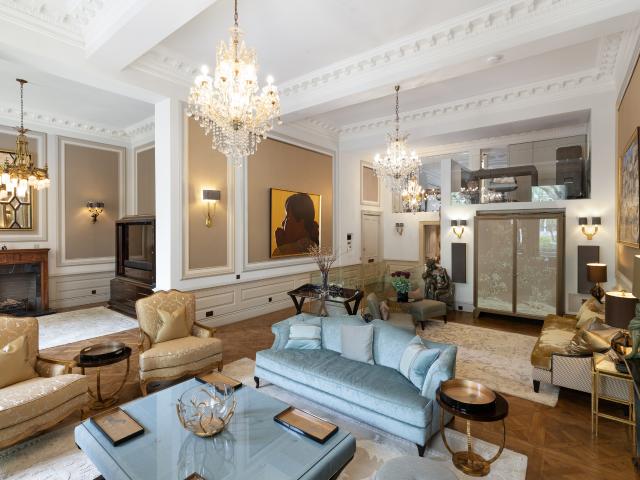 Exquisite apartment on Princes Gate