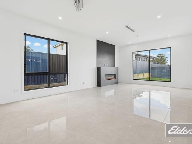 Exquisite Brand New Luxury Family Home with Swimming Pool in Oakville!