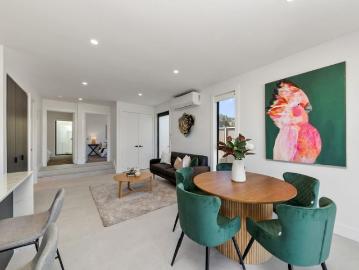Exquisite, brand new, unit with a view