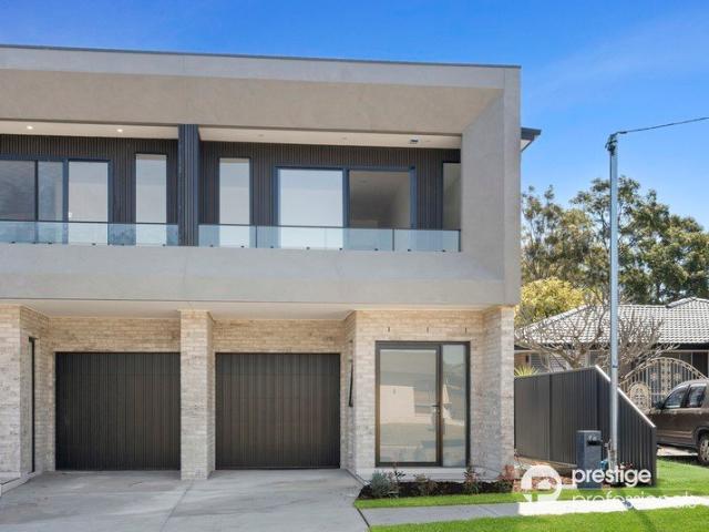 Exquisite Designer Residence in Great Location