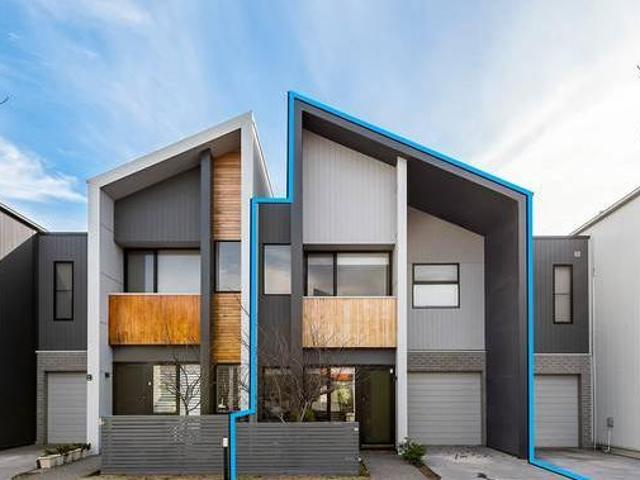 Exquisite Family Townhouse in a Superb Location