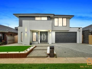 Exquisite Five Bedroom Residence with Unmatched Luxury