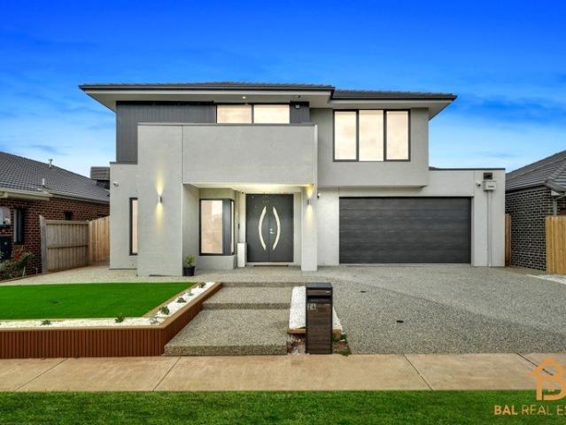 Exquisite Five Bedroom Residence with Unmatched Luxury