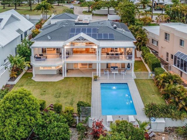 Exquisite home on elevated block in Sanctuary Cove