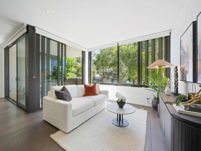 Exquisite Lane Cove Apartment by Bates Smart & Richard Crookes Elegance Meets Convenience