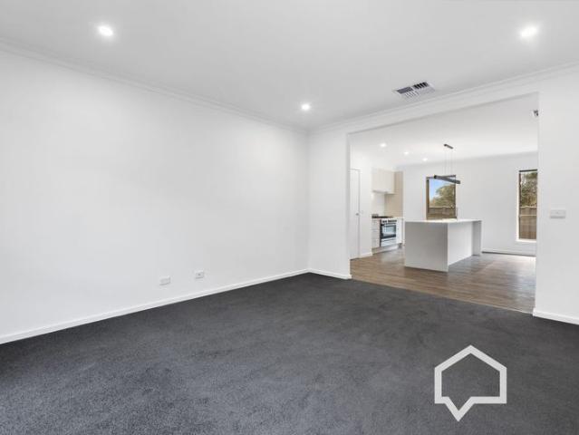 Exquisite Modern Living
