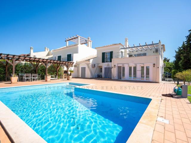 Exquisite Modern Villa in Vilamoura