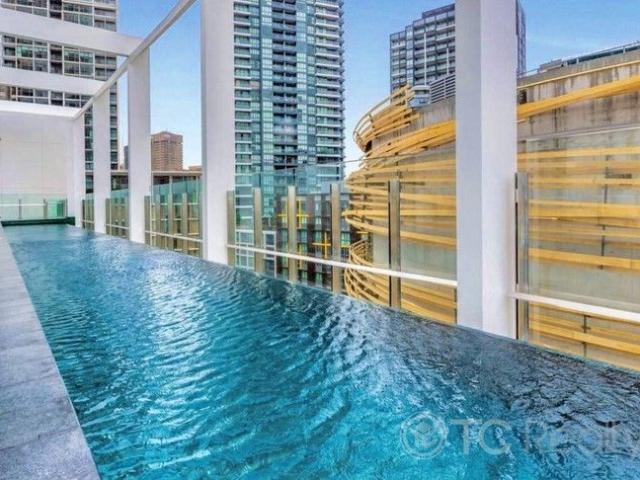 Exquisite North Aspect Apartment with Luxurious and Spacious Study Room