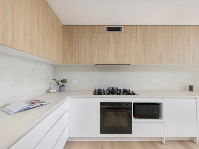 Exquisitely renovated apartment moments from the beach