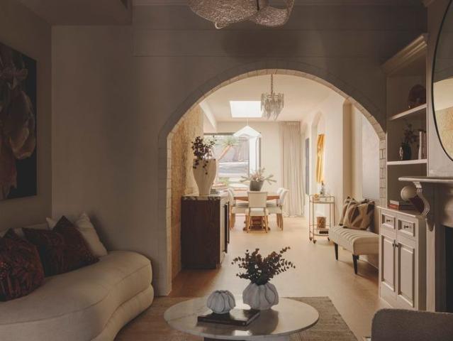 Exquisitely Renovated Victorian Terrace with Separate Studio